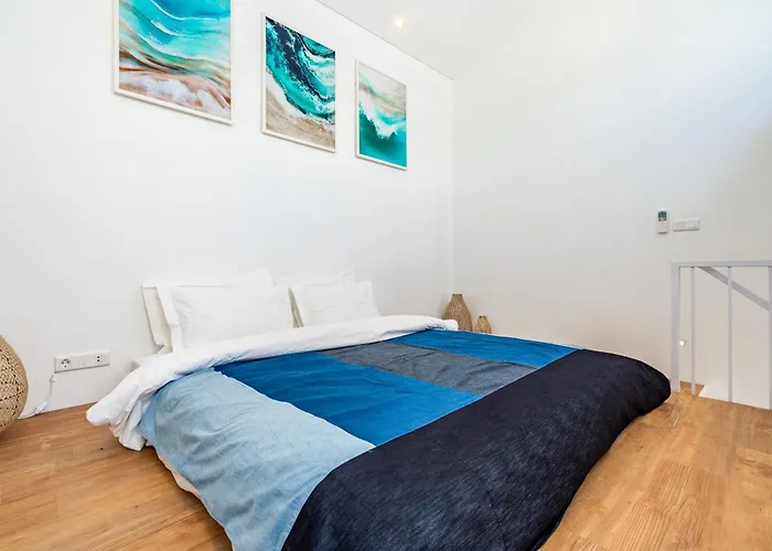The Blue Loft - Free Scooter Use 3*